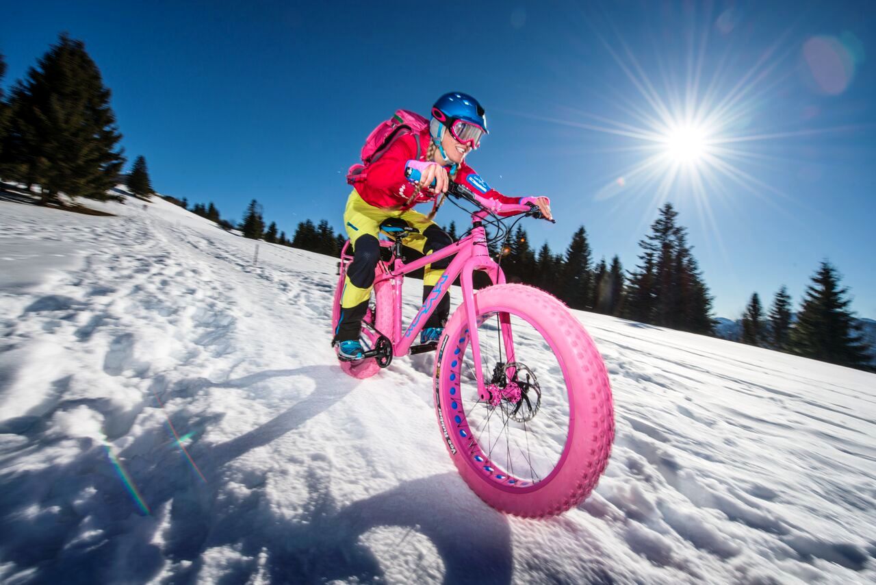 Maxx Pink on snow